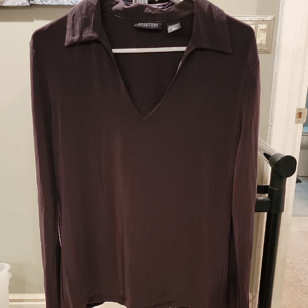 New York & Company Red Notched Collar Long Sleeve Blouse